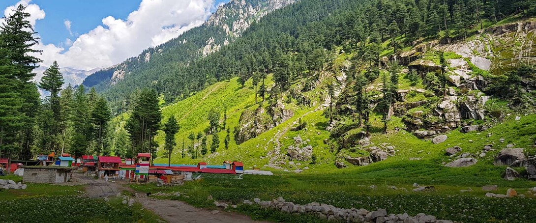 A Comprehensive Travel Guide to Kumrat Valley